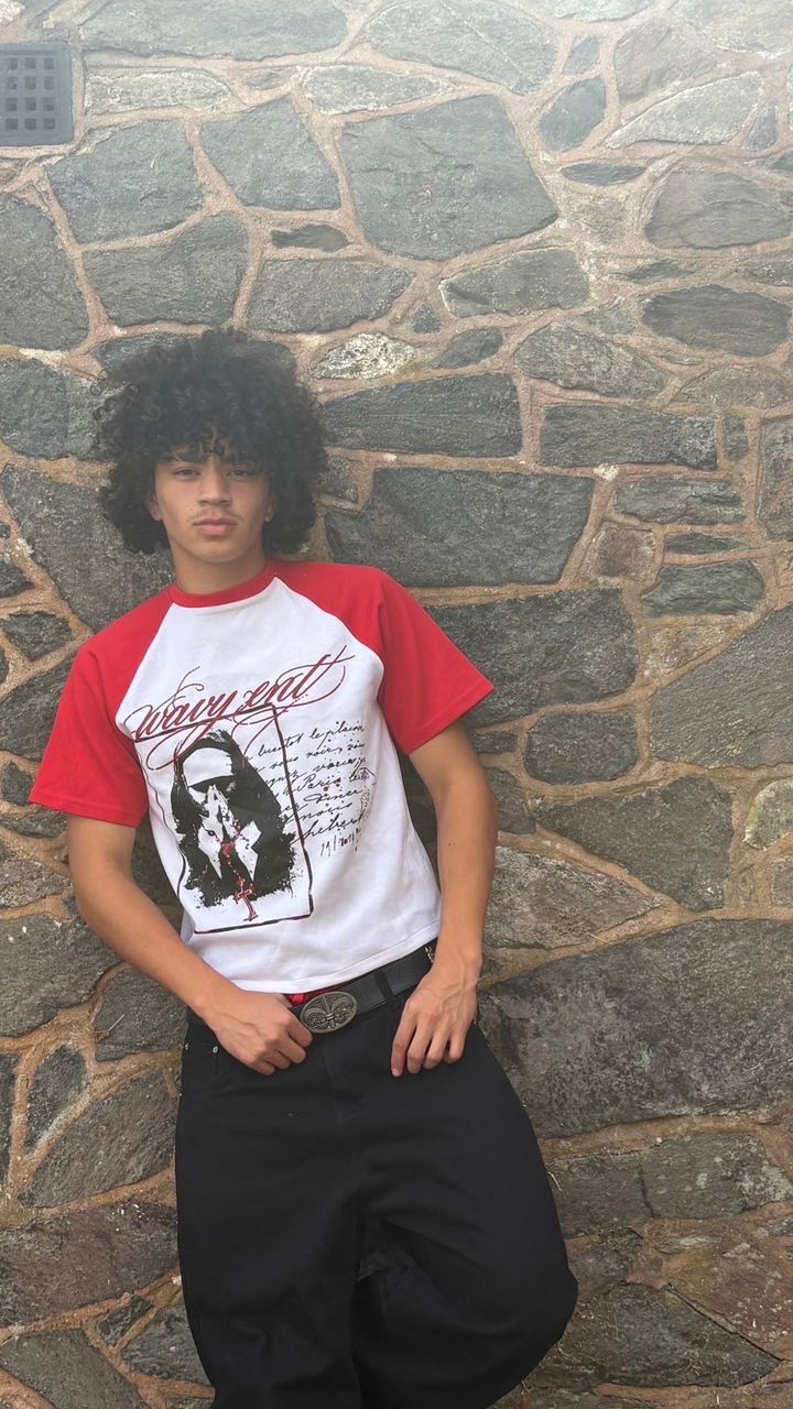 SPICY RED RAGLAN