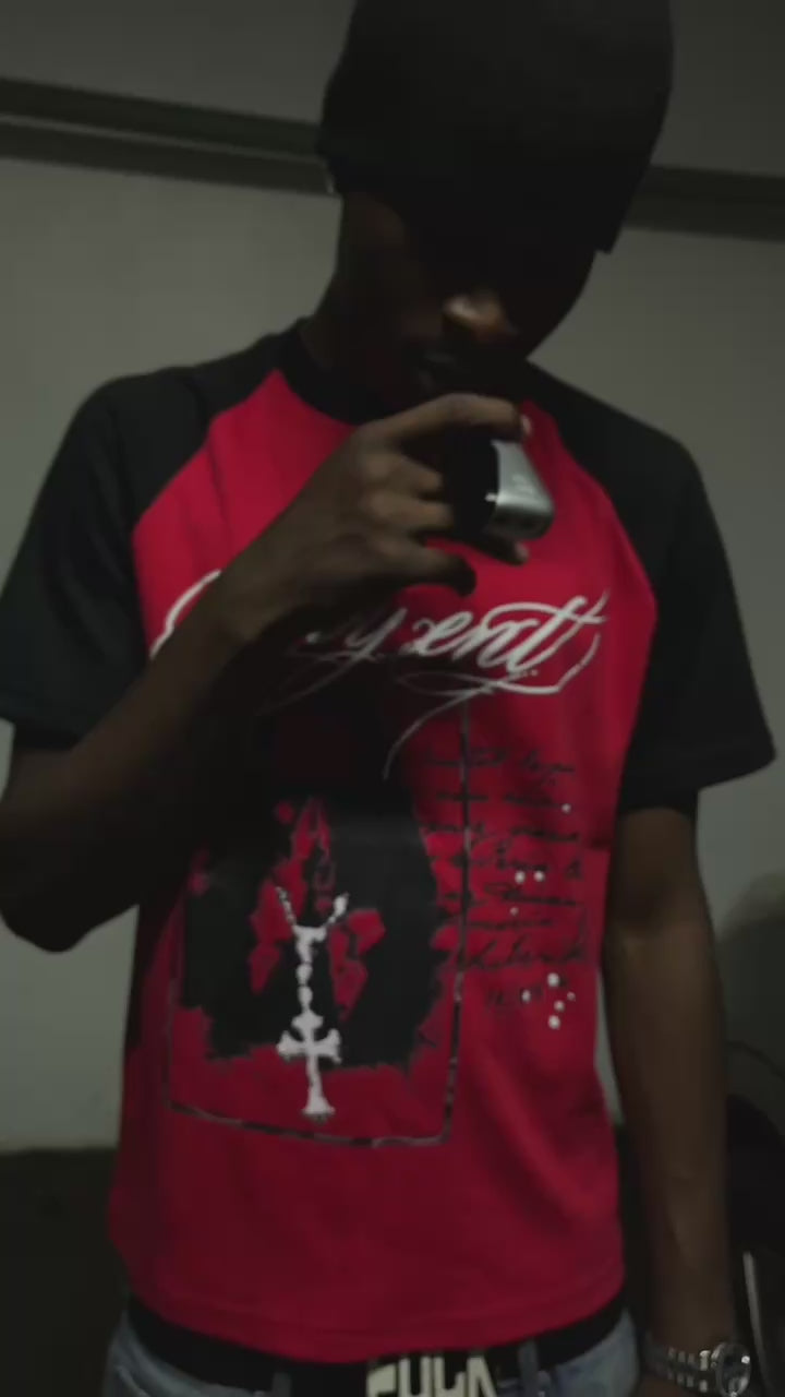 SPICY BLACK RAGLAN